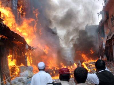 Bei dem verheerenden Anschlag in Peshawar starben mindestens 91 Menschen. Anschlag in in Peshawar