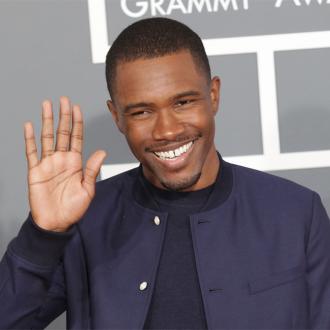 Der Singer-Songwriter verrät, wieso die sozialen Netzwerke eine gute Möglichkeit sind, um sein öffentliches Image zu steuern. Frank Ocean