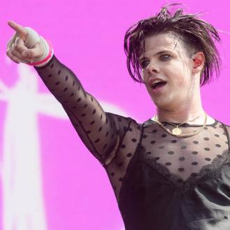 Der junge Rockstar hat dieses Jahr viel vor - unter anderem veröffentlicht er seine zweite Platte. Yungblud