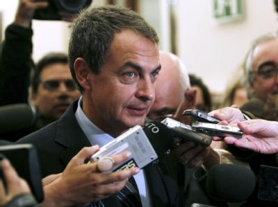 Überraschung in Spanien: Ministerpräsident Zapatero bildet die Regierung um. José Luis Rodríguez Zapatero