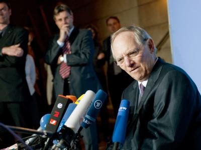Bundesfinanzminister Wolfgang Schäuble (CDU) hat die Bürger auf Sparmaßnahmen eingestimmt. Schäuble