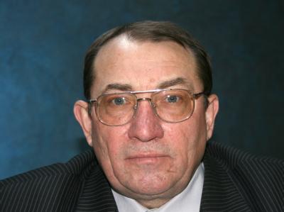 Als Direktor der internationalen Hilfsorganisation SOS-Tschernobyl kämpft Nikolai Issajew gegen das Vergessen. Nikolai Issajew