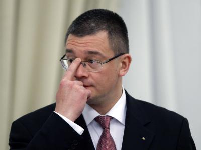 Im Streit um alte Sparzusagen an die EU zerfällt die bürgerliche Regierungsmehrheit: Rumäniens Premier Mihai Razvan Ungureanu Foto: Robert Ghement / Archiv Ungureanu