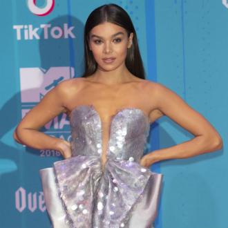 Die Schauspielerin hat ein verlockendes Angebot bekommen. Sie könnte demnächst zur Superheldin werden. Hailee Steinfeld