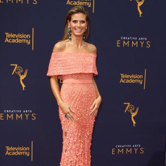 Die Teilnehmerinnen von Heidi Klums 'Queen of Drags' kriegen im Netz jede Menge Hass ab. Sie versuchen, die Sprüche mit Humor zu nehmen. Heidi Klum, Queen of Drags