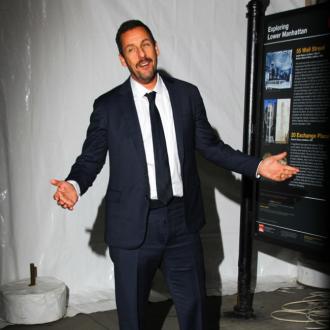 Der Darsteller möchte einen Oscar bekommen. Der Schauspieler rechnet damit, für seine Darstellung ausgezeichnet zu werden. Adam Sandler