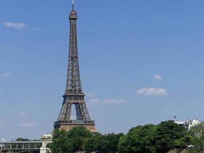 Eifelturm in Paris: Nach der Bombendrohung wurde das Gelände weiträumig abgesperrt (Archivbild). Eifelturm