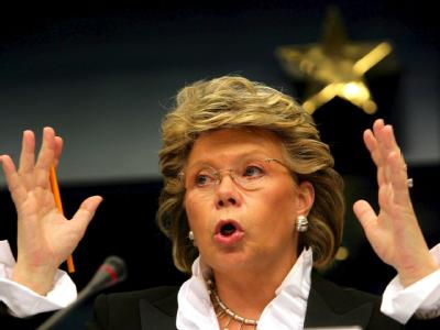 EU-Kommissarin Viviane Reding wirft der Bundesregierung «Ausverkauf des Datenschutzes» vor. Foto: Olivier Hoslet/Archiv</p><p>. Viviane Reding