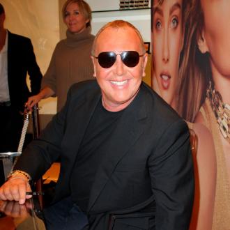 Der Kauf der Luxus-Schuhmarke scheint sich für das US-Modehaus ausgezahlt zu haben. Zuletzt wurde ein deutliches Umsatzplus erreicht. Michael Kors