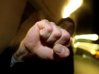 In Deutschland schlagen nach Schätzungen des Kinderschutzbundes 13 Prozent der Eltern zu. (Archiv- und Symbolbild) Gewalt