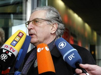 Gerhart Baum, einst stellvertretender FDP-Vorsitzender, sieht seine Partei in einer Existenzkrise. Gerhart Baum