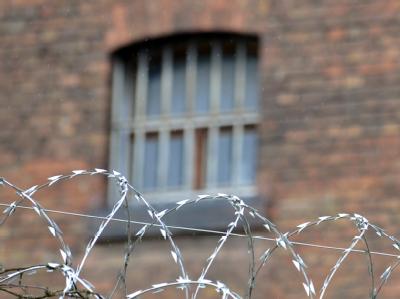 Willkommen daheim: Der einst berühmte Sheriff ist jetzt unfreiwilliger Bewohner eines Gefängnisses, das seinen Namen trägt. Foto: Boris Roessler (Symbol) Gefängnis