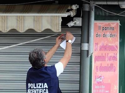 Mit der Überwachungskamera eines Kioskes war der Täter gefilmt worden. Foto: Ciro Fusco Überwachungskamera