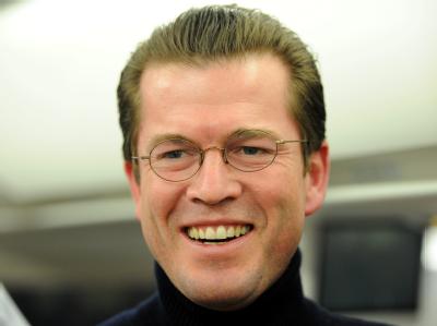 Nach Medienberichten ist Ex-Verteidigungsminister Karl-Theodor zu Guttenberg derzeit in den USA für eine politische «Denkfabrik» (Thinktank) tätig. (Archivbild) Ex-Verteidigungsminister Karl-Theodor zu Guttenberg