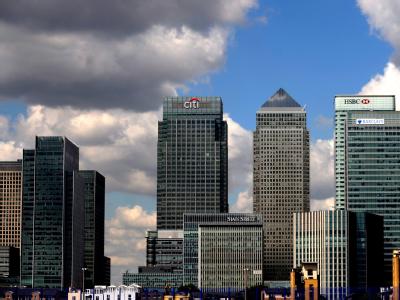 Die Stresstestdaten werden nach Schließung der Börsen Europas von der Aufsichtsbehörde CEBS in London bekanntgegeben (Archivbild). Bankentürme in London