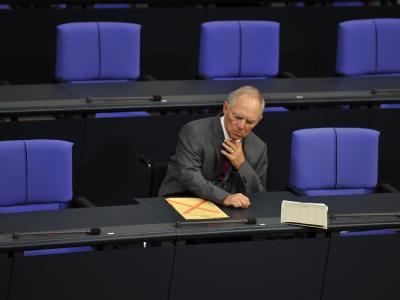 Bundesfinanzminister Schäuble (CDU) im Plenarsaal des Bundestages in Berlin. Bundestag - Schäuble