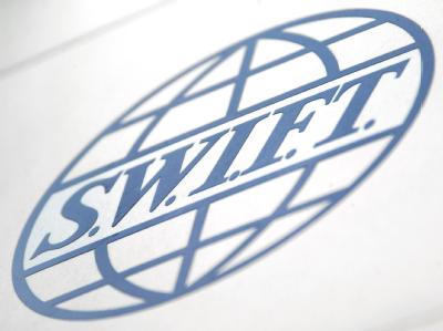 US-Terrorfahnder bekommen durch das umstrittene «Swift»-Bankenabkommen erneut Zugriff auf die Daten von Millionen europäischer Bankkunden. Swift-Logo