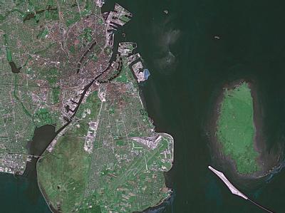 Die mit dem Satelliten SPOT-4 im Jahr 2004 erstellte Aufnahme zeigt Kopenhagen aus großer Höhe. In der dänischen Hauptstadt hat der Weltklimagipfel begonnen. Kopenhagen