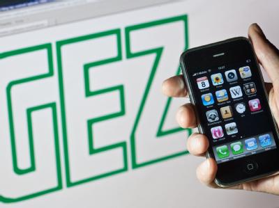 Für Smartphones ist die GEZ-Gebühr im Gespräch. GEZ-Gebühr