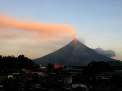 Der philippinische Vulkan Mayon steht vor einem möglichen Ausbruch Vulkan Mayon