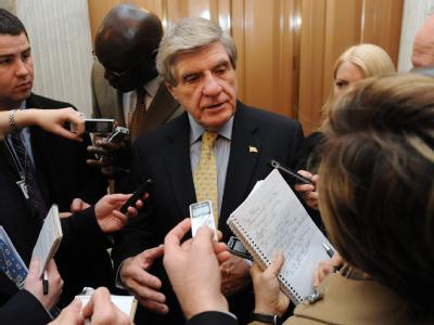 Die von US-Präsident Obama angestrebte Gesundheitsreform hat eine zweite Hürde im Senat genommen: Der demokratische Senator von Nebraska, Ben Nelson, beim Interview. Gesundheitsreform