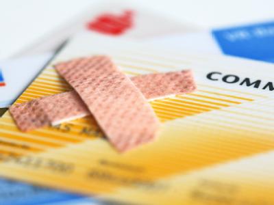 Kosten, die wegen fehlerhafter Chips entstanden sind, sollen erstattet werden. (Symbolbild) Probleme bei EC- und Kreditkarten