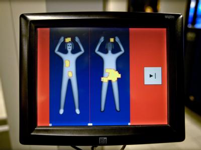 Blick auf den Bildschirm eines Körperscanners. Tests sollen Ende September am Hamburger Flughafen beginnen. Körperscanner
