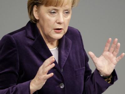 Bundeskanzlerin Merkel gibt im Deutschen Bundestag eine Regierungserklärung zur Situation in Afghanistan ab. Angela Merkel