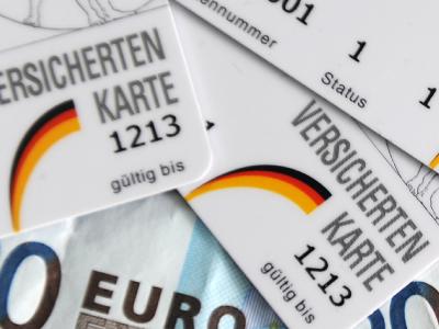 as Defizit bei den gesetzlichen Krankenkassen fällt in diesem Jahr voraussichtlich geringer aus als zuletzt erwartet. Krankenkassen