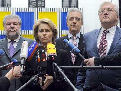 Ernste Mienen nach dem Spitzengespräch der Bundesregierung mit SPD-Vertretern zur Jobcenter-Reform. Jobcenter-Reform