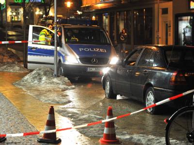 Polizeiabsperrung in der Innenstadt von Flensburg: Anhänger der «Bandidos» hatten ein Mitglied der «Hells Angels» attackiert. Polizeiabsperrung in Flensburg