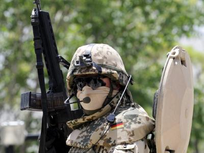 Bundeswehrsoldat in Kabul (Archivbild). Der Spezialtruppe «Task Force 47» ist in Kundus ein wichtiger Taliban-Kommandeur ins Netz gegangen. Bundeswehrsoldat in Kabul