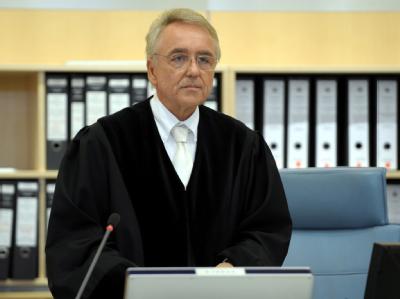 Der Vorsitzende Richter Ottmar Breidling im Gerichtssaal des Oberlandesgerichtes Düsseldorf. Prozess gegen Sauerland-Gruppe