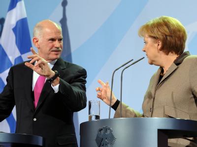 Der Ministerpräsident Griechenlands, Giorgos Papandreou, und Bundeskanzlerin Angela Merkel im Bundeskanzleramt in Berlin. Merkel empfängt Papandreou