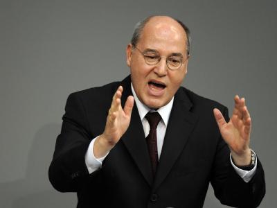 Der Fraktionsvorsitzende und Vorsitzende der Partei Die Linke, Gregor Gysi, im Bundestag. Gregor Gysi