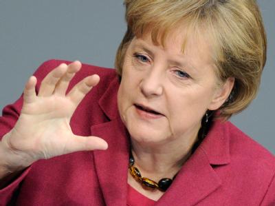 Bundeskanzlerin Angela Merkel spricht im Bundestag im Rahmen der Haushaltdebatte. Angela Merkel