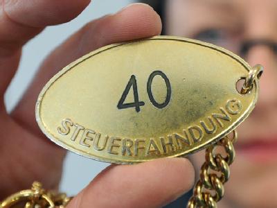 Die Steuerfahndung ermittelt gegen mutmaßliche Steuerhinterzieher im Südwesten. Fahndung nach Steuersündern