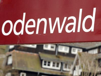 Der Ex-Leiter der Odenwaldschule hat zugegeben, dass es zu sexuellen Verfehlungen gegenüber Schülern gekommen war. Odenwaldschule