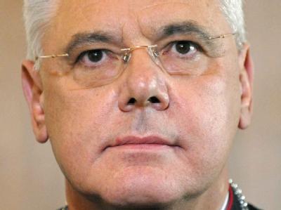 Der Regensburger Bischof Gerhard Ludwig Müller (Archivfoto vom 28.10.2009). Bischof Müller