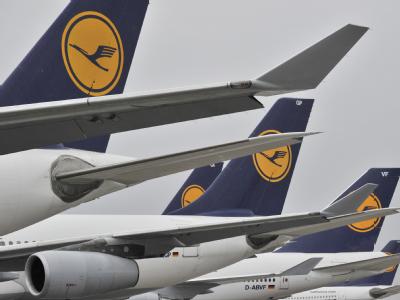 Bei der Deutschen Lufthansa droht ein erneuter Streik der Piloten. Die Gewerkschaft Vereinigung Cockpit (VC) erklärte die nach einem ersten Arbeitskampf im Februar wieder aufgenommenen Verhandlungen für gescheitert. Passagiermaschinen der Lufthansa