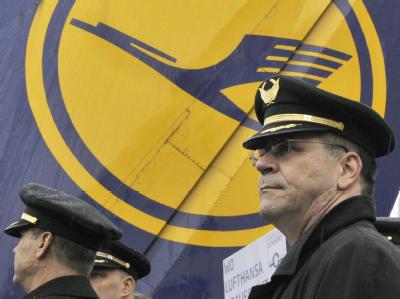 Erneuter Pilotenstreik droht: Einen Monat nach dem Abbruch eines Streiks bei der Lufthansa hat die Gewerkschaft Vereinigung Cockpit (VC) die Verhandlungen für gescheitert erklärt. Streikende Piloten