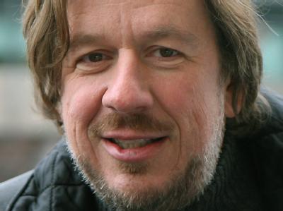 Der Meteorologe und TV-Moderator Jörg Kachelmann (Archivfoto vom 15.12.2009) sitzt nach Angaben seiner Firma meteomedia wegen Vergewaltigungs-Verdacht in Untersuchungshaft. Kachelmann