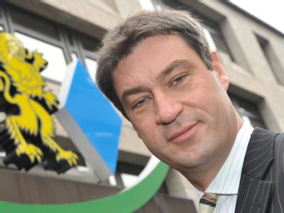 Der bayerische Umweltminister Markus Söder (CSU) steht in der eigenen Partei in der Kritik. Söder