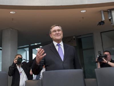 Der ehemalige Bundesverteidigungsminister Franz Josef Jung (CDU) kommt zum Kundus-Untersuchungsausschuss des Bundestags. Jung