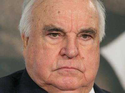 Altbundeskanzler Helmut Kohl stellt am 16.11.2007 in Berlin den dritten Band seiner Lebenserinnerungen vor. Helmut Kohl wird 80