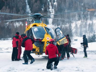 Rettungsteam in Osttirol. Vier vermisste Schneeschuh-Wanderer sind nach drei Tagen in Sicherheit gebracht worden. Rettungsmannschaft