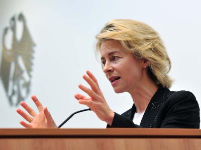 Bundesarbeitsministerin von der Leyen: «Niemand muss mit 66 noch genau dasselbe machen, was er mit 16 gelernt hat.» Ursula von der Leyen