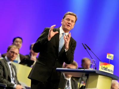 Der FDP-Vorsitzende Guido Westerwelle spricht auf dem Bundesparteitag in Köln. Guido Westerwelle