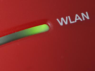 Privatleute sind für die unberechtigte Nutzung ihres WLAN-Anschlusses verantwortlich, wenn sie den Zugang nicht ausreichend gesichert haben. WLAN-Router