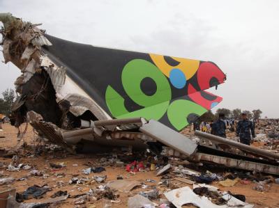 Bei einem Flugzeugabsturz in Libyen sind mehr als 100 Menschen ums Leben gekommen. Flugzeugabsturz in Tripolis